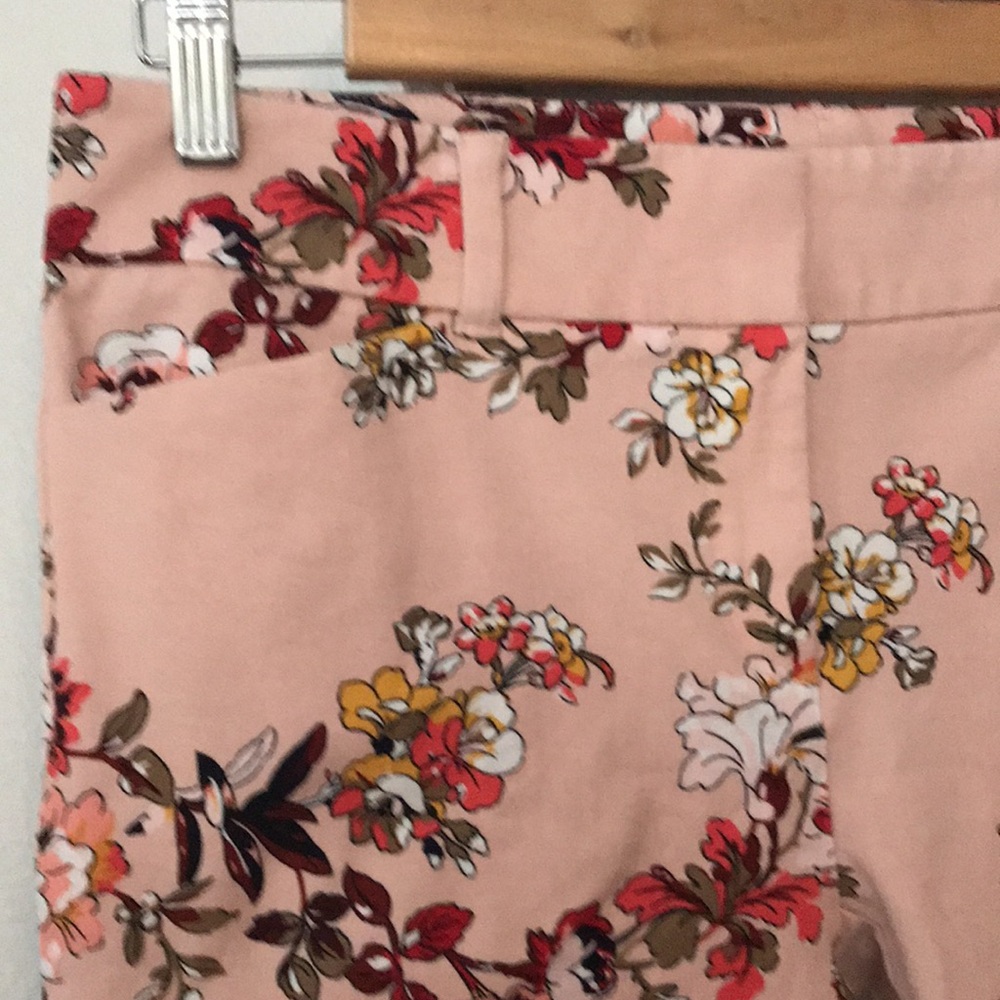 New York & Company stretch, floral pattern, sz 6 - Picture 4 of 7